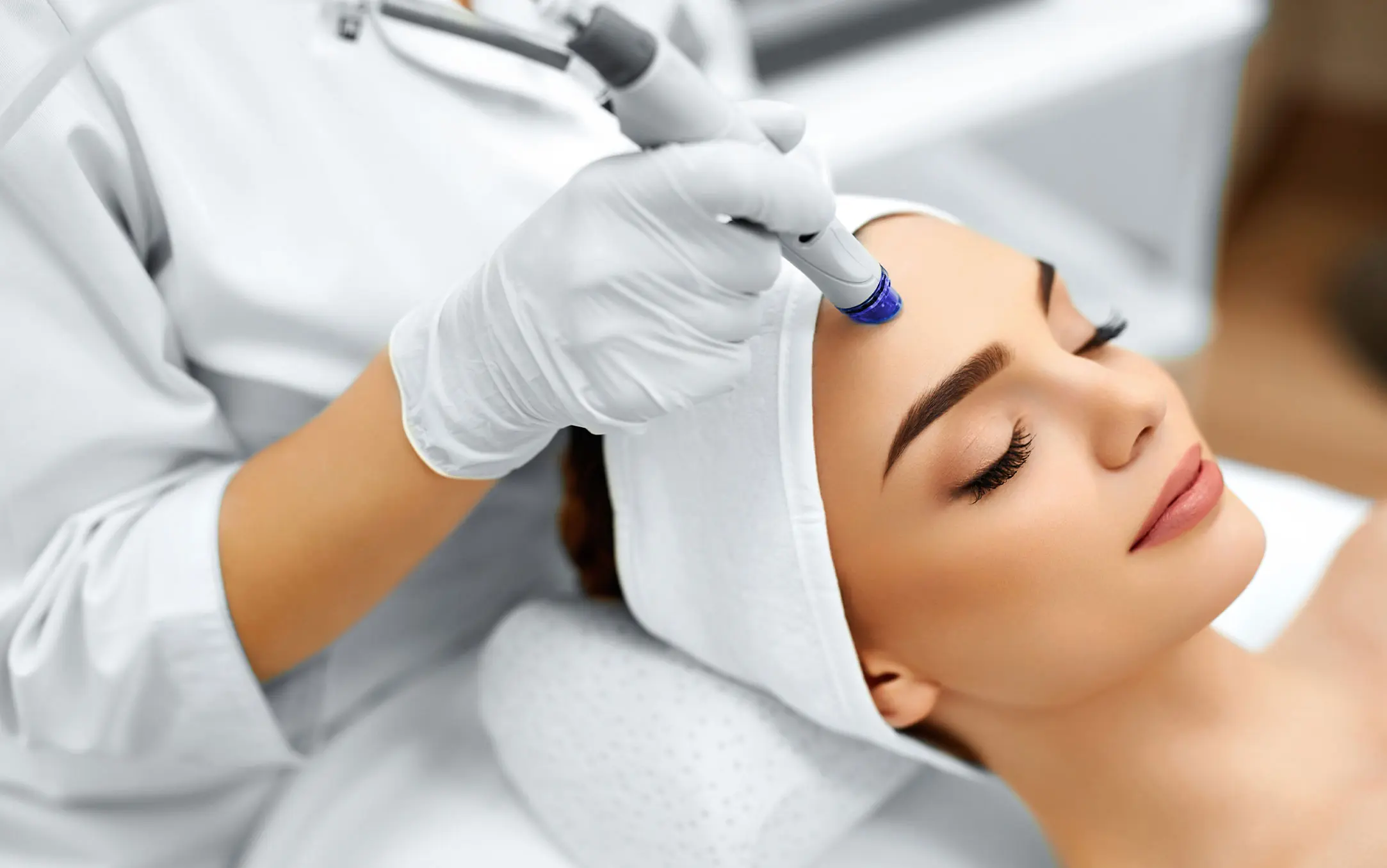 What Is Collagen Lift Therapy and How Can It Help Ageing, Loose Skin Enfield Lock?